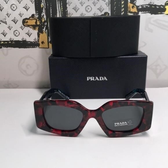 New Authentic Prada PR 15YS Sunglasses – Scarlet Tortoise with Dark Gray Lenses - Picture 8 of 13